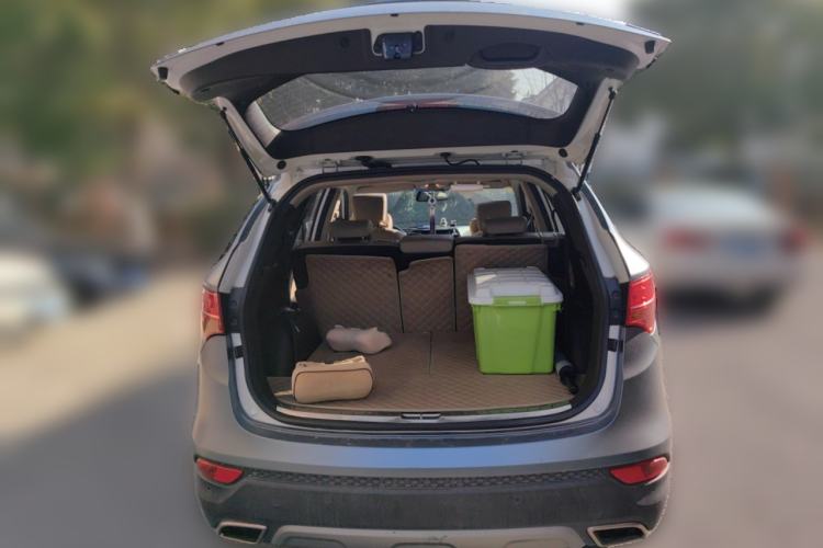 Used Hyundai Santa Fe 2013 2.4L Automatic 4x4 Prestige Edition