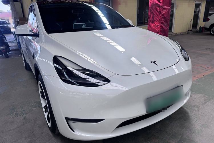 Used Tesla Model Y 2021 Long-Range All-Wheel-Drive Version
