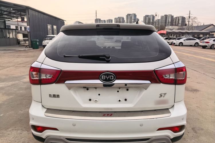 Used BYD S7 2015 2.0T Automatic Prestige Model Rear