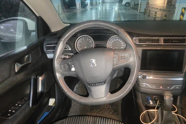 Used Peugeot 408 2015 1.2T Automatic Luxury Edition Steering Wheel