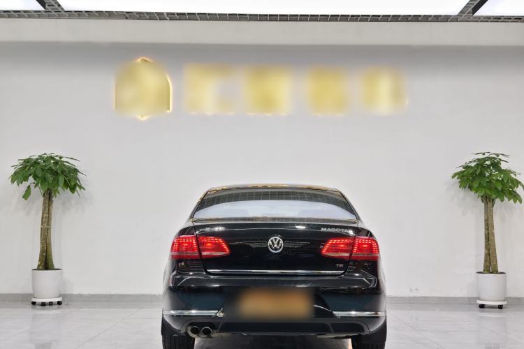 Used Volkswagen Magotan 2015 1.8TSI Advanced Model
