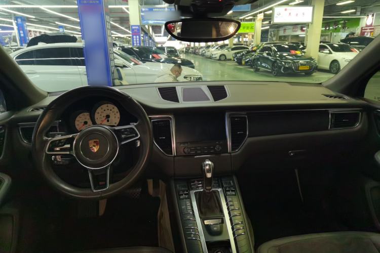 Used Porsche Macan 2017 Macan 2.0T
