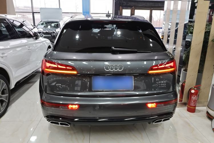 Used Audi Q5L 2021 40 TFSI Fashion Dynamic Model
