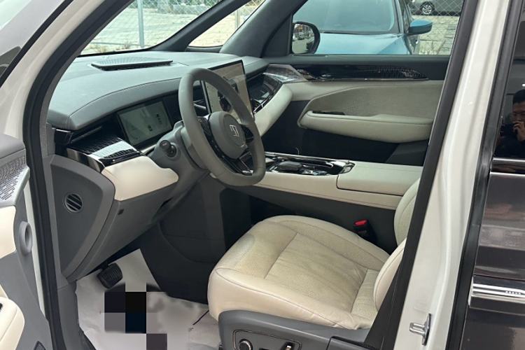 Used Zeekr 009 2022 WE Edition