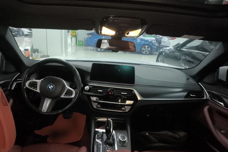 Used BMW 5 Series New Energy 2022 Second Facelift 535Le Pioneer Edition M Sport Package
