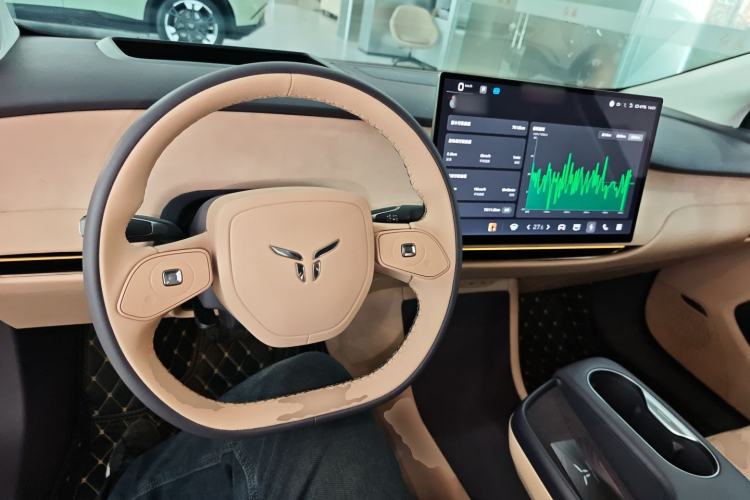 Used Hongqi Tiangong 05 2025 550 Smart Selection Center Console