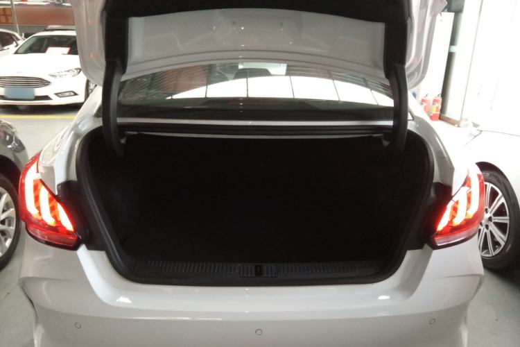 Used MG 5 2021 180 DVVT CVT Youth Luxury Edition