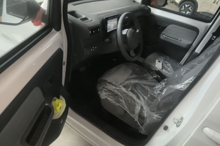 Used Wuling Zhiguang New Energy 2025 Model 305km Ambitious Edition Driver Seat