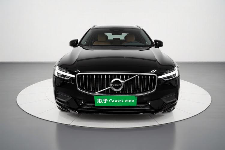 Used Volvo XC60 2019 T5 4x4 Smart Edition China VI Standard Exterior 1
