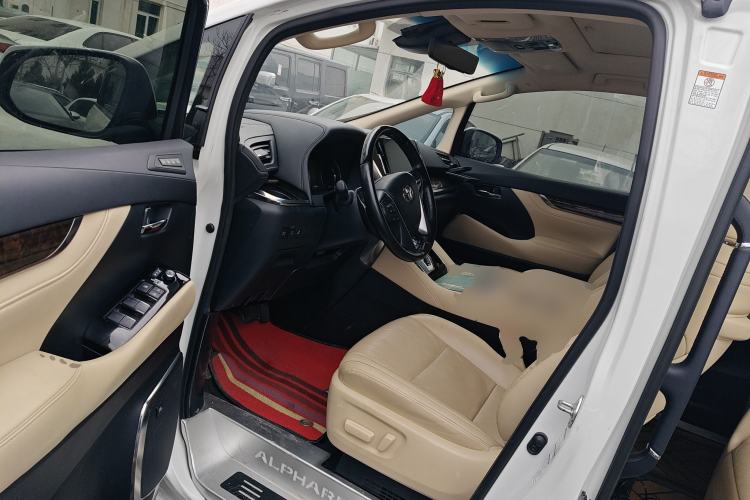 Used Toyota Alphard 2021 Dual-Engine 2.5L Luxury Edition