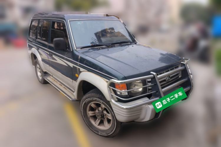 Used Leopaard Heijingang 2013 2.2L Manual Two-Wheel Drive Standard Version Front Right 45 Deg