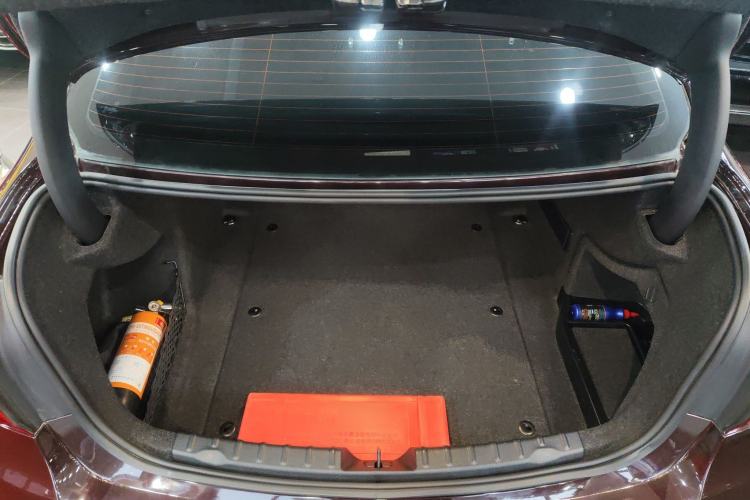 Used BMW 3 Series 2016 316Li Fashion Model Trunk