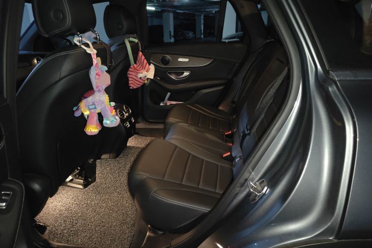 Used Mercedes-Benz GLC 2020 Facelift GLC 300 L 4MATIC Dynamic Edition Interior 4