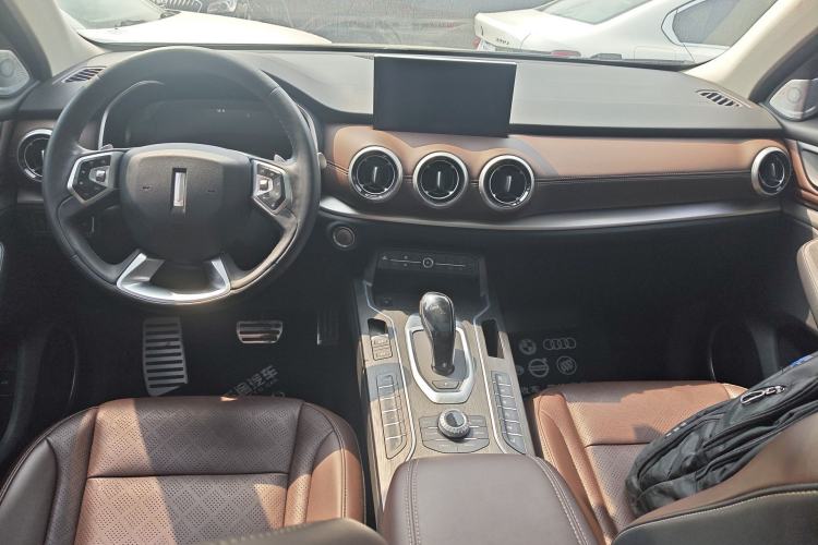 Used Wey VV6 2018 2.0T Two-Wheel Drive Flagship Version China V Standard
