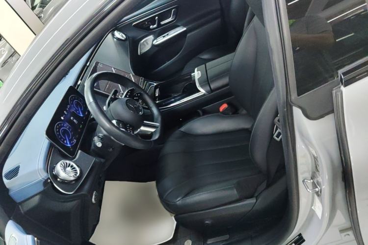 Used Mercedes-Benz EQE 2022 350 First Edition Special Version

