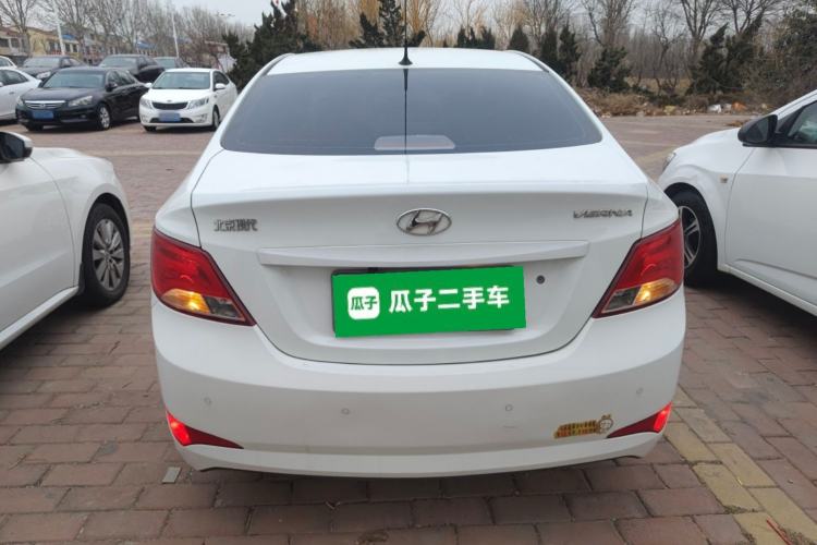 Used Hyundai Verna (older generation) 2014 1.4L Manual Smart GLS Trim