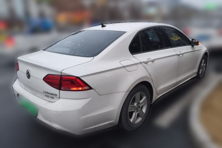 Used Volkswagen Lamando 2015 230TSI Manual Trend Edition