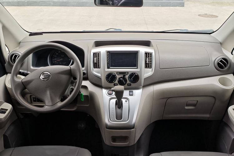 Used Nissan NV200 2018 1.6L CVT Luxury Model
