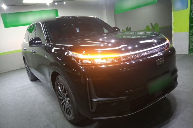 Used Geely Galaxy M9 2025 Model 230km Two-Wheel-Drive Exploration Edition Exterior 1