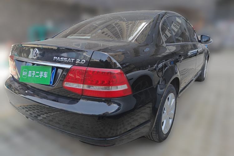 Used Volkswagen Passat 2009 2.0L MFI Automatic Luxury Edition