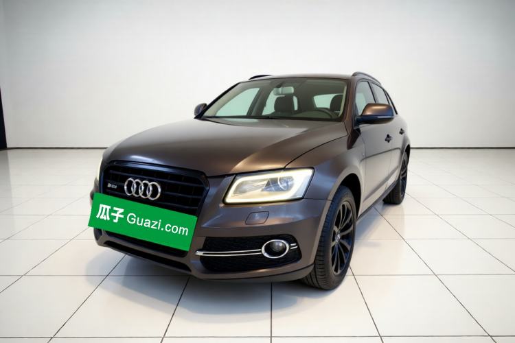 Used Audi Q5 2013 40 TFSI Technology Edition Front Left 45 Deg