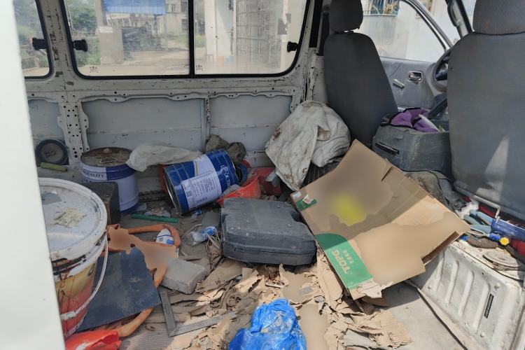 Used Jinbei Hiace 2011 2.0L 5th Generation Kuaiyunwang Standard Version 4G19 Left Rear Seat