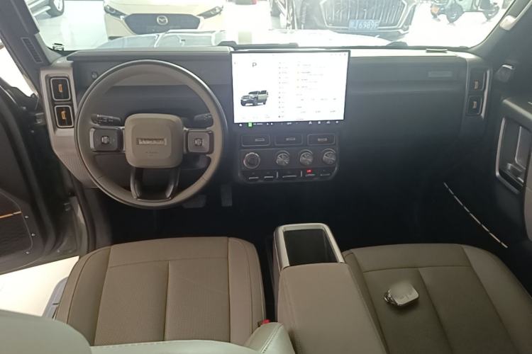 Used iCAR V23 2025 501 Four-Wheel Drive Intelligent Driving Version Center Console