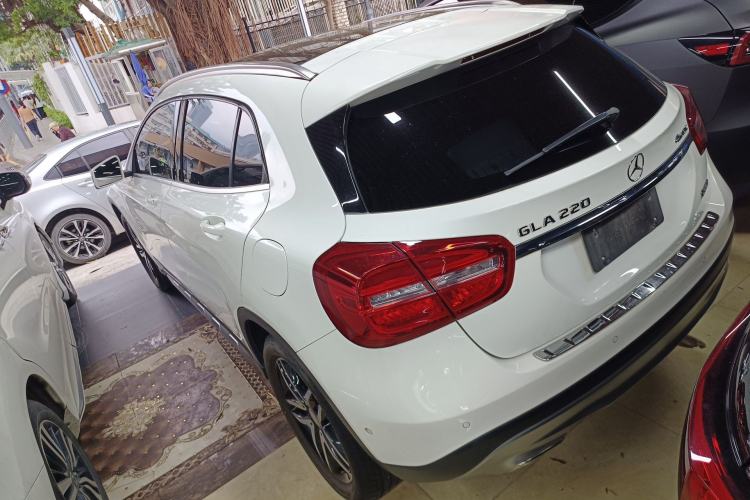 Used Mercedes-Benz GLA 2016 GLA 220 4MATIC Fashion Edition
