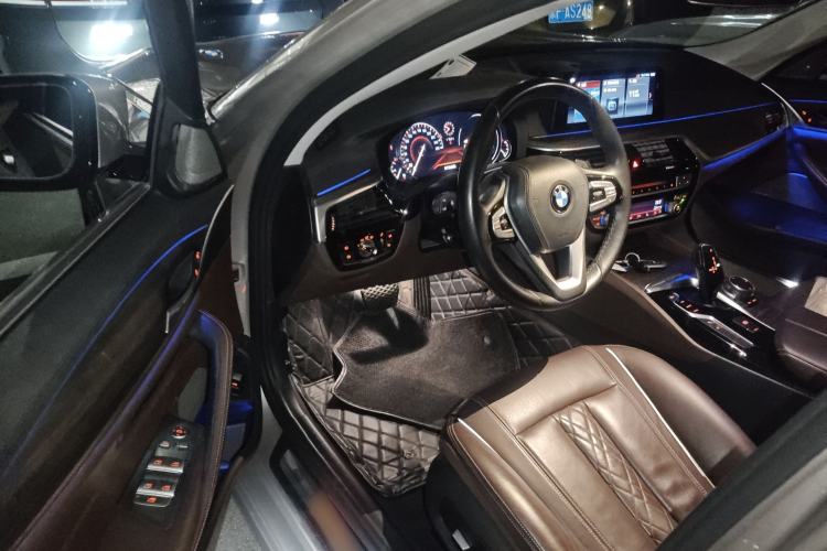 Used BMW 5 Series 2018 Facelifted 530Li Luxury Edition Premium Package Driver Seat