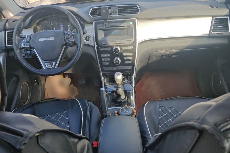 Used Haval H2 2016 Red-Label 1.5T Manual Two-Wheel Drive Comfort Model
