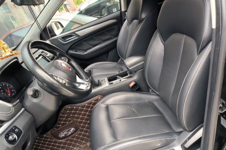 Used Roewe RX5 2016 20T Two-Wheel Drive Manual Flagship Edition