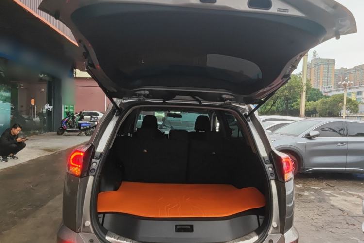 Used Toyota RAV4 2016 2.0L CVT Two-Wheel Drive Fashion Edition China V Standard Trunk