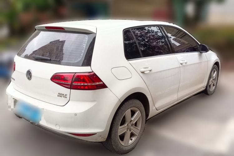 Used Volkswagen Golf 2017 230TSI Automatic Comfort Edition – Celebrating Milestone of One Million Units Rear Right 45 Deg