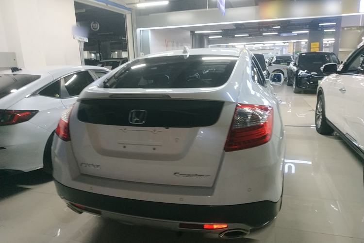 Used Honda Crosstour 2014 2.4L Luxury Edition
