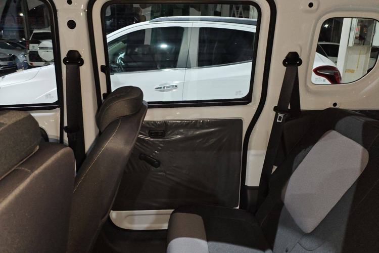 Used Wuling Zhiguang New Energy 2025 Model 305km Ambitious Edition