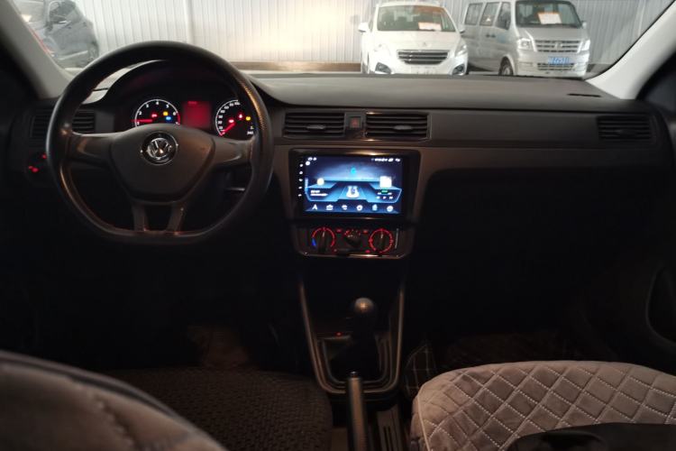 Used Volkswagen Santana 2021 1.5L Manual Fashion Edition Center Console