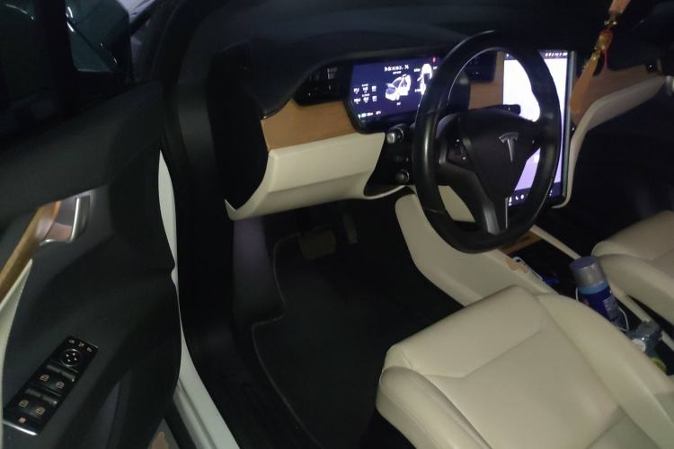 Used Tesla Model X 2019 Long-Range Version Driver Seat