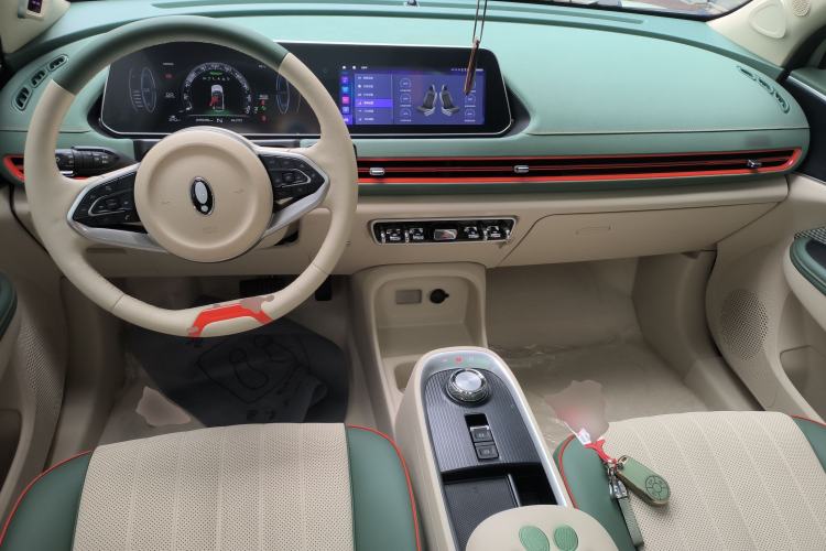 Used ORA Good Cat 2022 Morandi Edition 400km Standard Range Premium Version Lithium-Ion Battery
