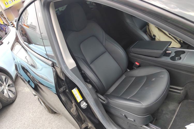 Used Tesla Model Y 2022 Rear-Wheel-Drive Version
