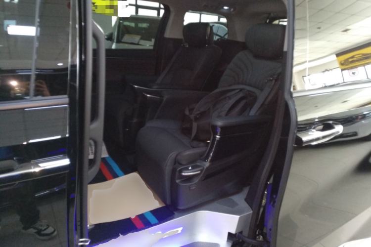 Used GAC Trumpchi M8 2024 Master Series 400T Prestige Edition Left Rear Seat