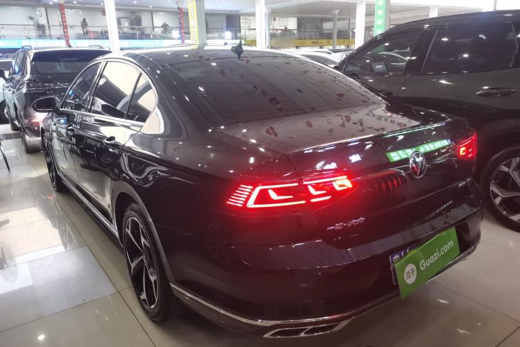 Used Volkswagen Magotan 2023 2 Million Units Limited Edition 280TSI DSG Leading Version