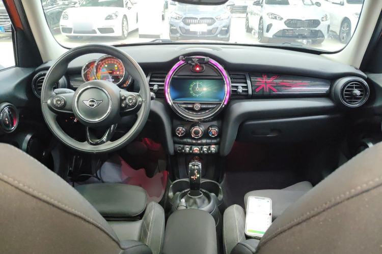 Used MINI 2018 1.5T COOPER Classic Edition Five-Door Version
