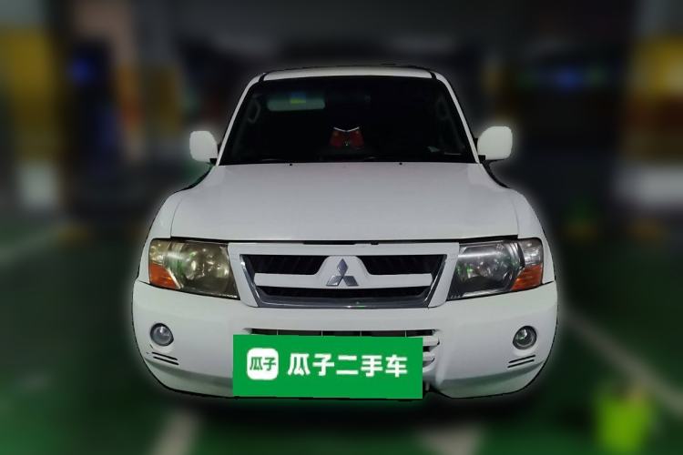 Used Mitsubishi Pajero 2011 V73 3.0L MT GL Front
