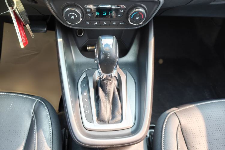 Used Ford Escort 2015 1.5L Automatic Fashion Model
