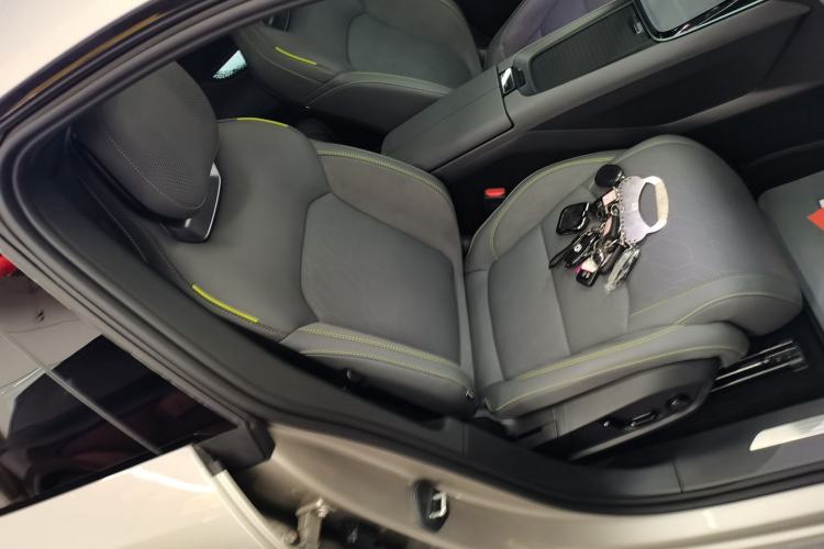 Used Lynk & Co 08 EM-P 2025 245km Ultra-Long Range Halo Right Front Seat