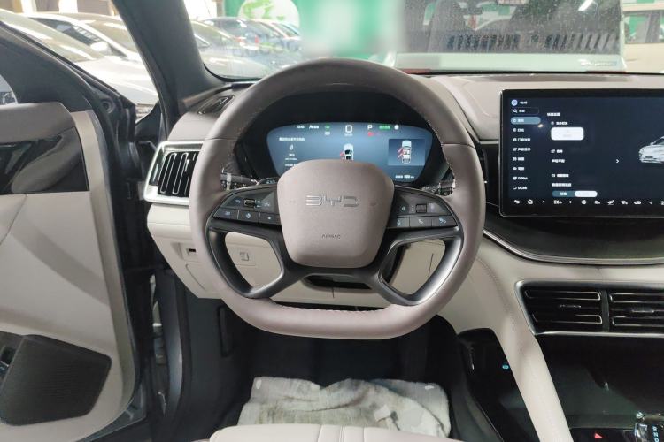 Used BYD Song PLUS New Energy 2025 EV Intelligent Driving Edition 520km Luxury Model