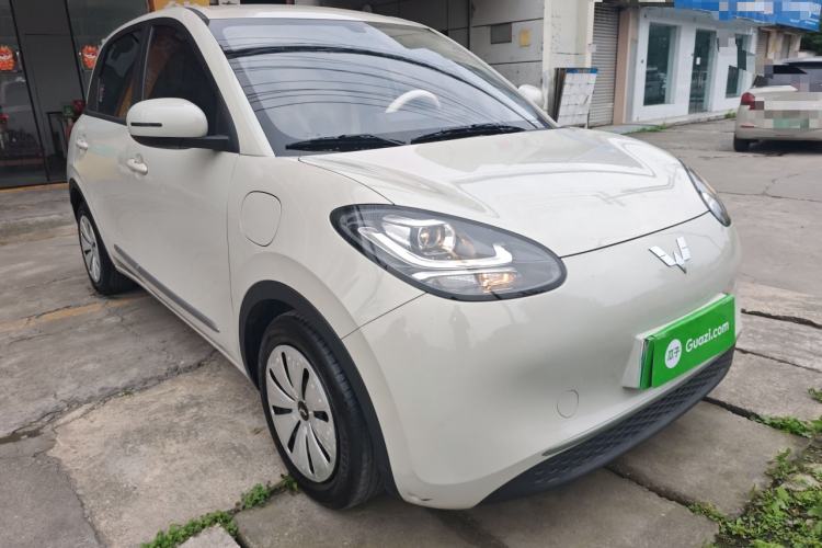 Used Wuling Bingo 2023 203km Light Edition Front Right 45 Deg