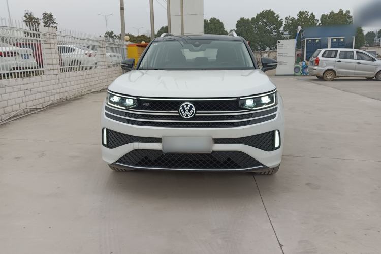 Used Volkswagen Tavendor 2024 380TSI All-Wheel Drive R-Line Cruise Edition
