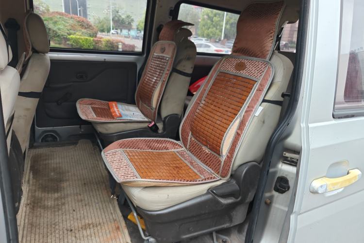 Used Wuling Rongguang V 2016 1.5L Standard Version