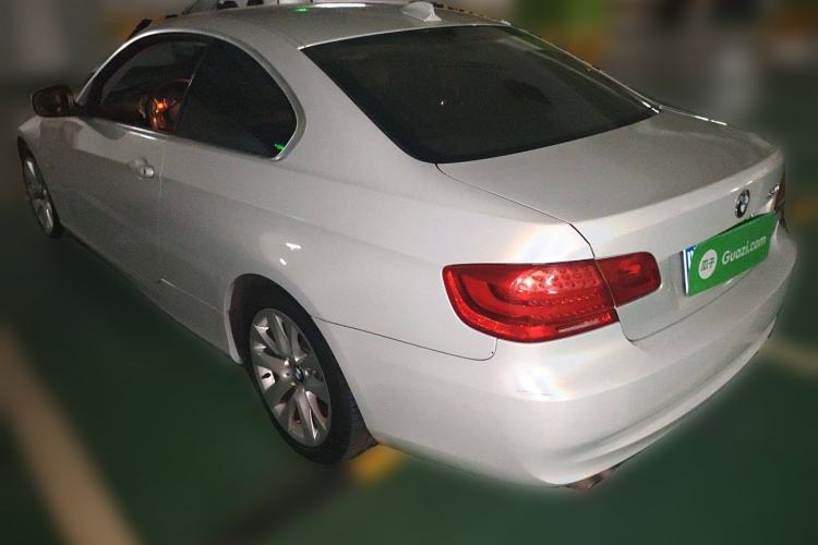 Used BMW 3 Series 2011 330i two-door coupe
